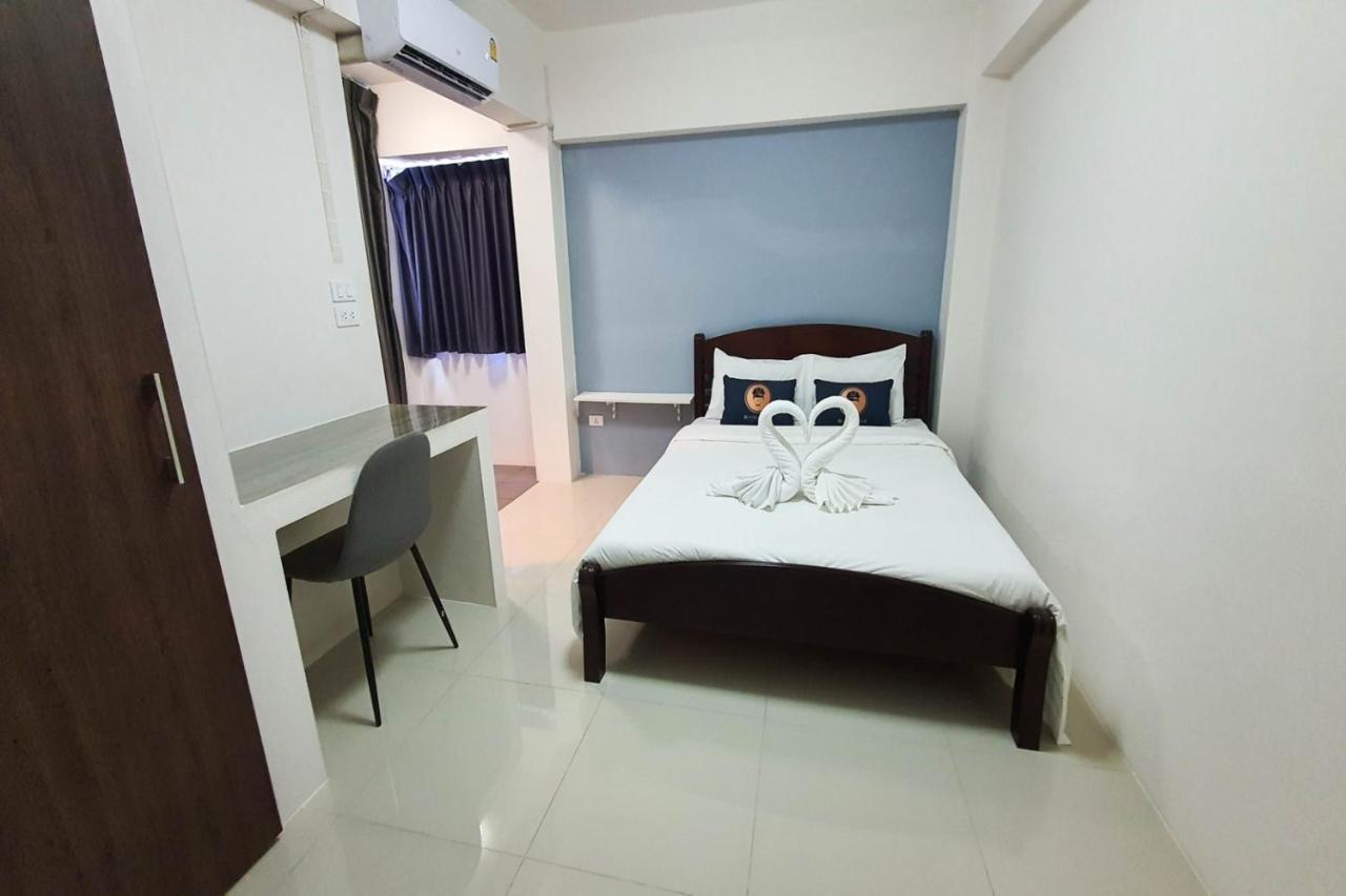 Roomquest Suvarnabhumi Ladkrabang 42 Bangkok Exterior photo