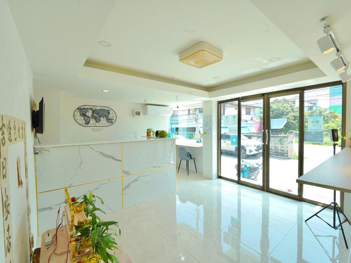 Roomquest Suvarnabhumi Ladkrabang 42 Bangkok Exterior photo